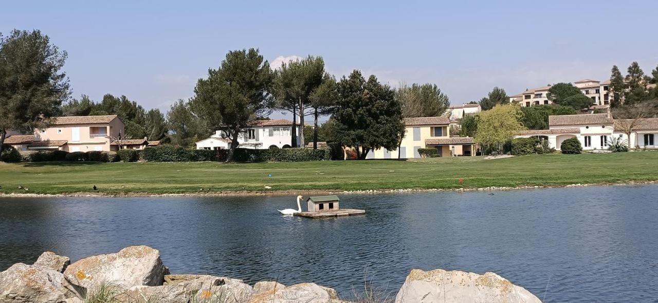 Charmant T2 Climatise Avec Belle Vue , Golf De Pont-Royal Мальмор Экстерьер фото