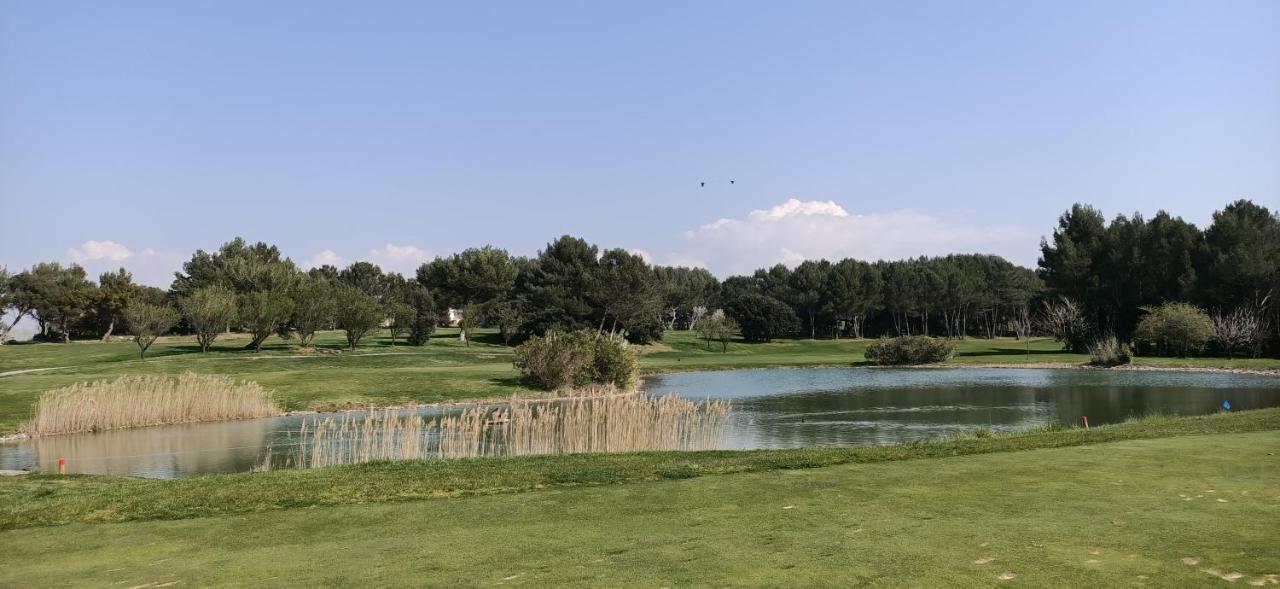 Charmant T2 Climatise Avec Belle Vue , Golf De Pont-Royal Мальмор Экстерьер фото